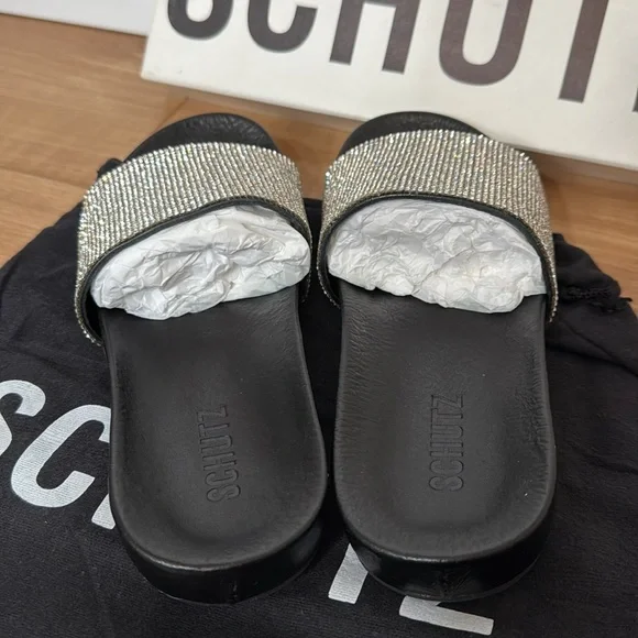 Schutz x REVOLVE Kallana Slide in Black